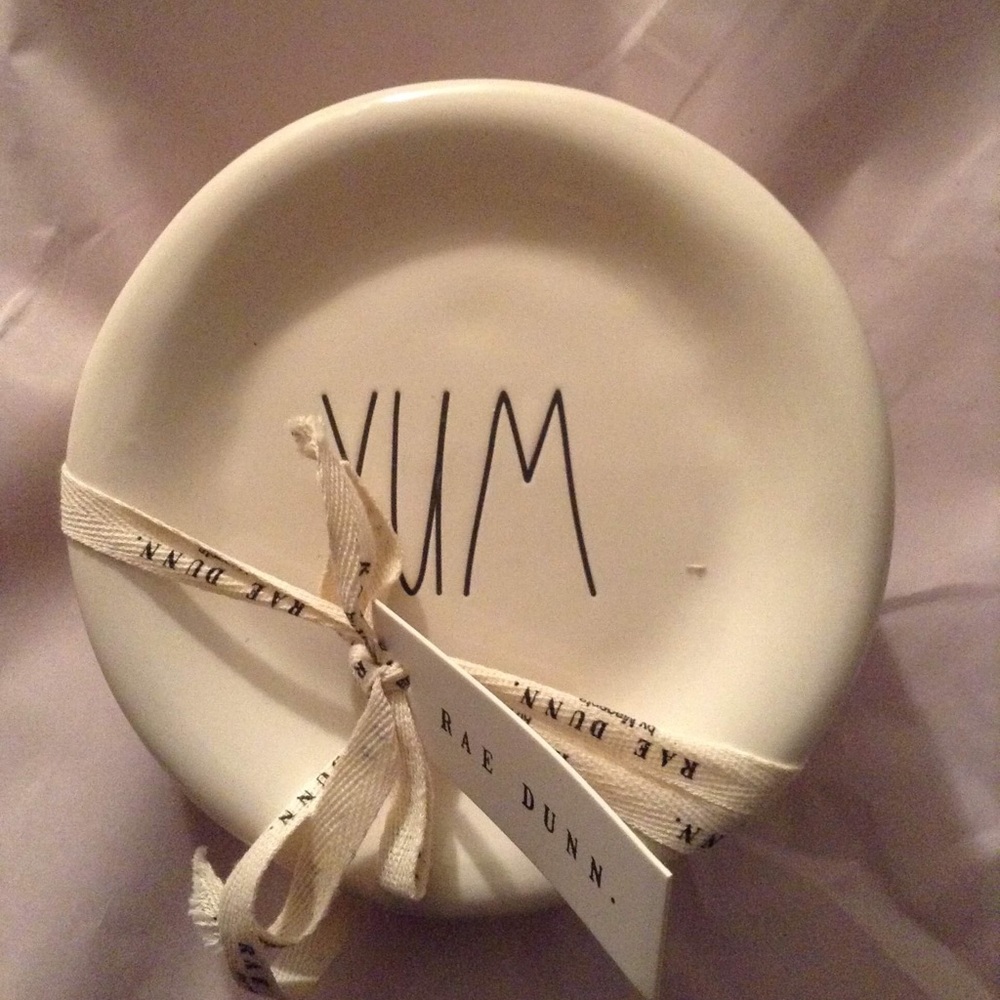Rae Dunn YETS plates do not buy